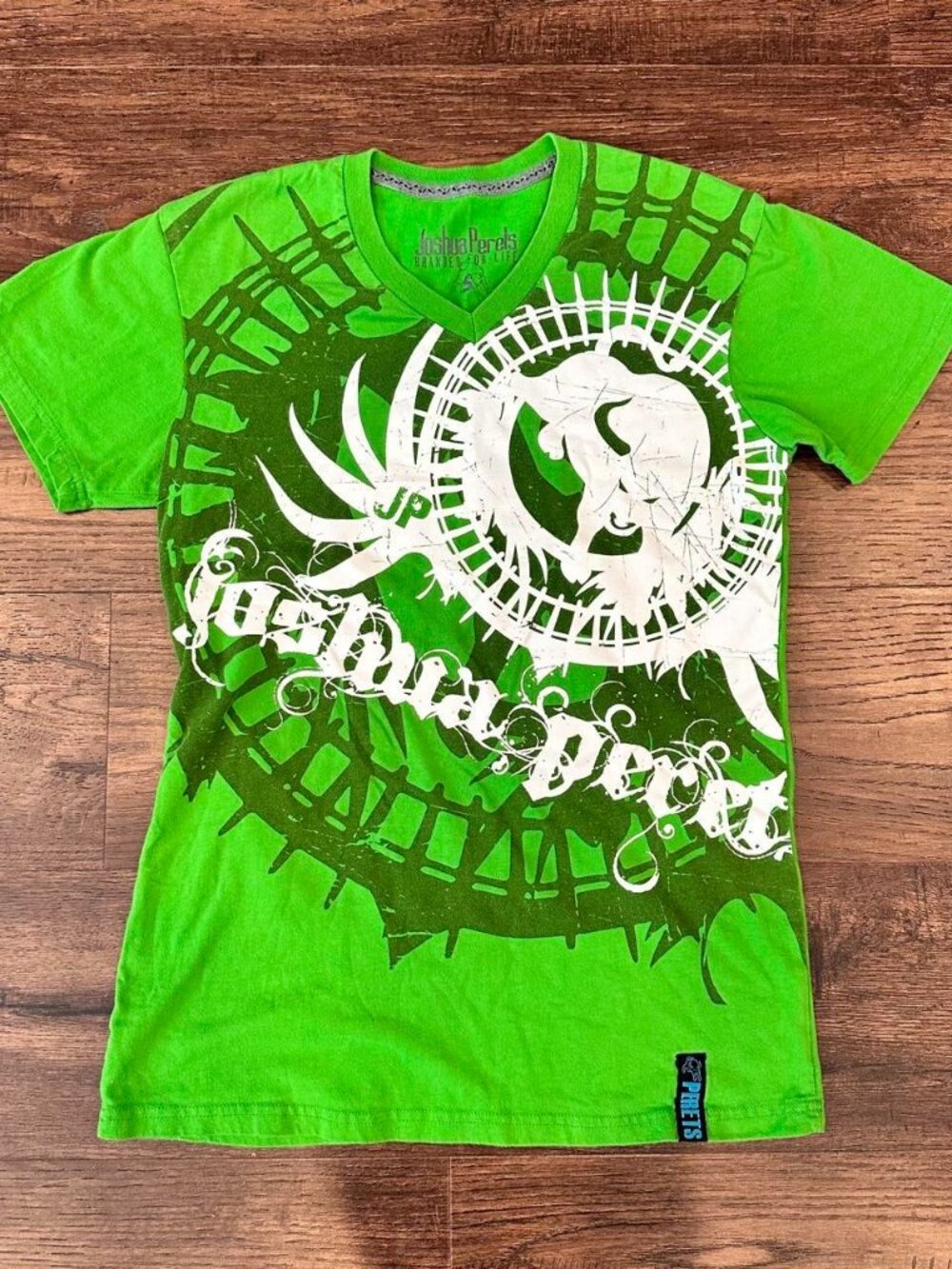 Vintage Y2K Joshua Perets Bright Green V Neck Bull Graphic T Shirt Sz S